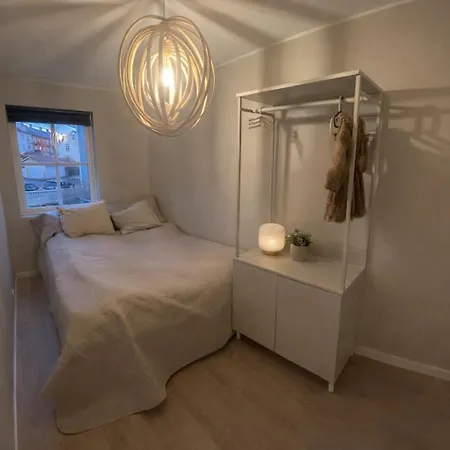 Leilighet Lägenhet *